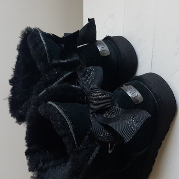 UGG Baily Boots - Picture 5 of 14